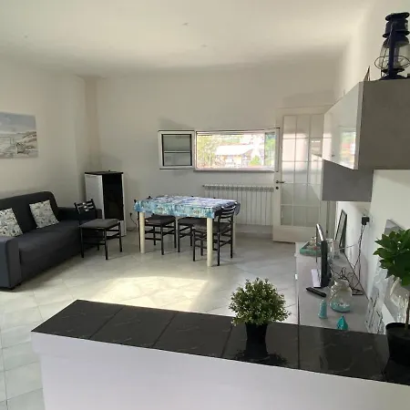 Apartment Arimand House *