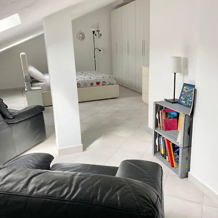 Arimand House Apartament *